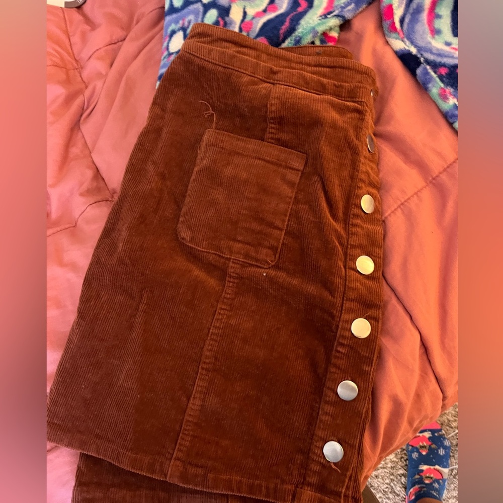 Corduroy brown button skirt
